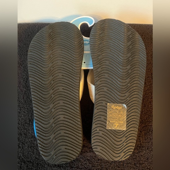 Floopi Womens Comfort Spounge Thong Flip Flop Sandals - Size 7 - Picture 2 of 5